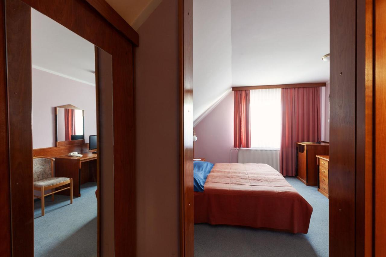 Gostisce Prosnik Hotell Ormoz Exteriör bild